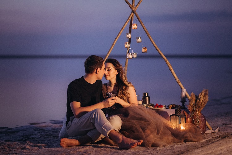 Supportive Dating for Gay Men with Herpes in Italy